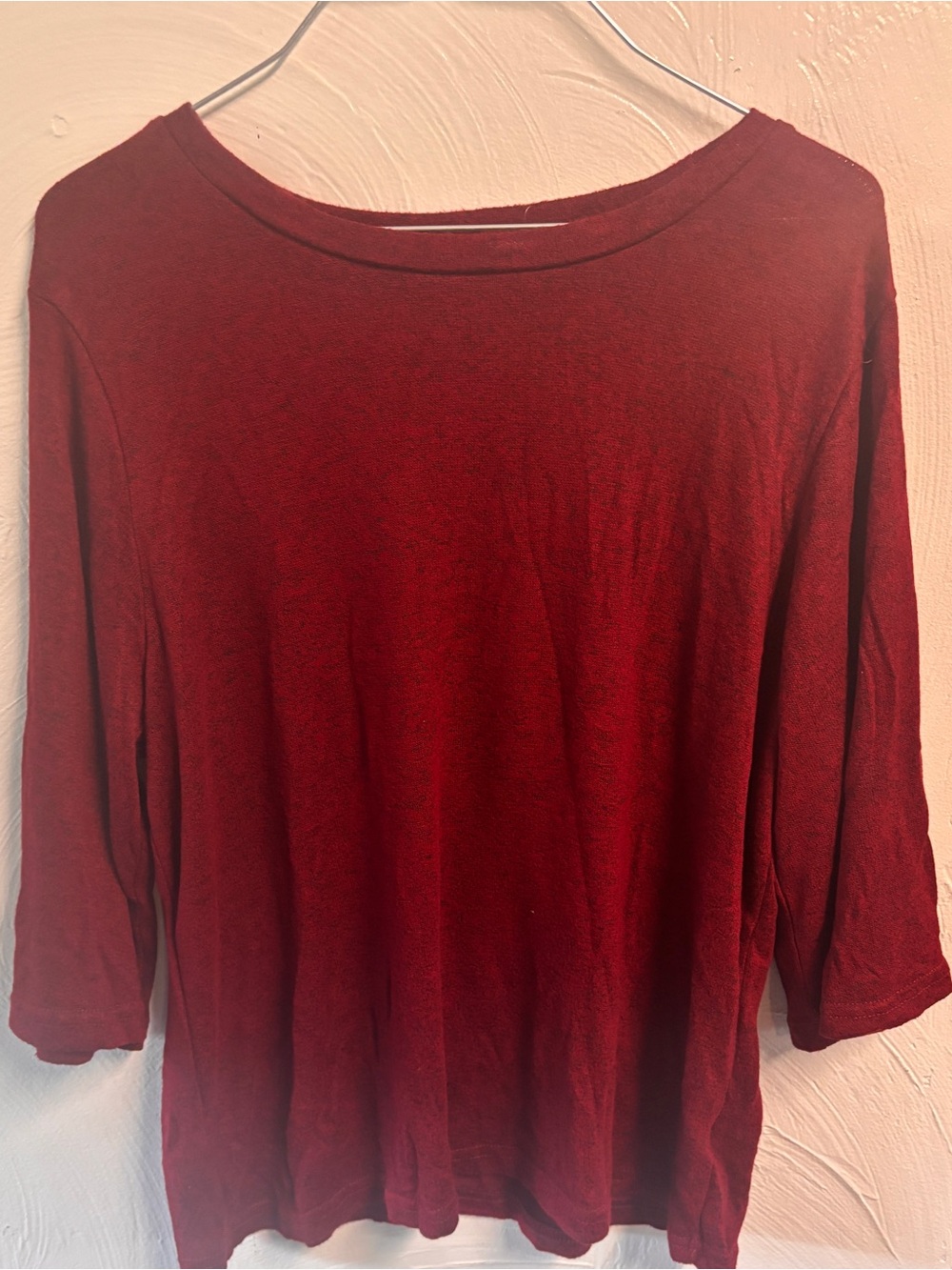 Liz Claiborne Burgundy Boatneck 3/4 Sleeve Top